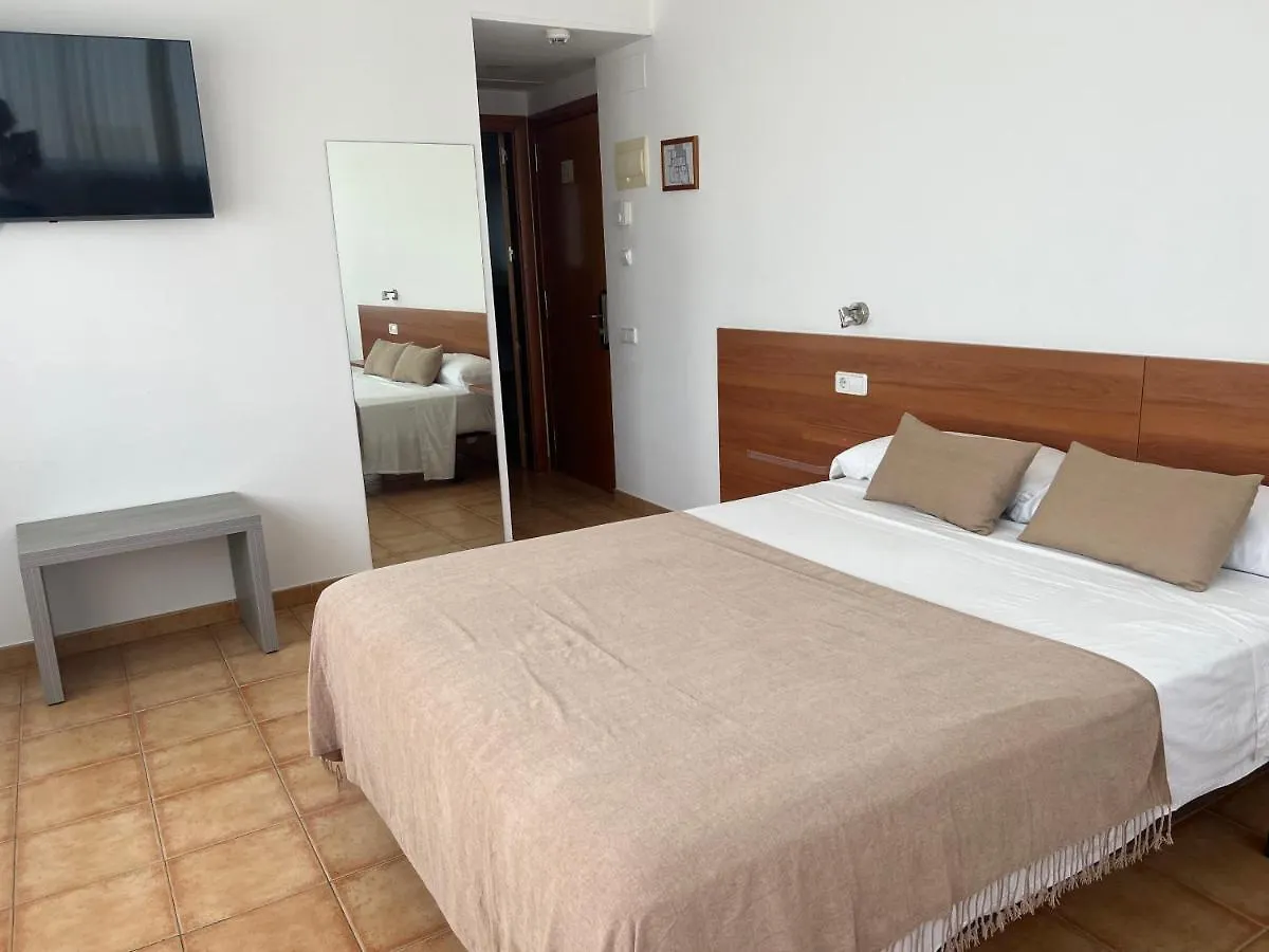 Vehi Hotel Cadaques